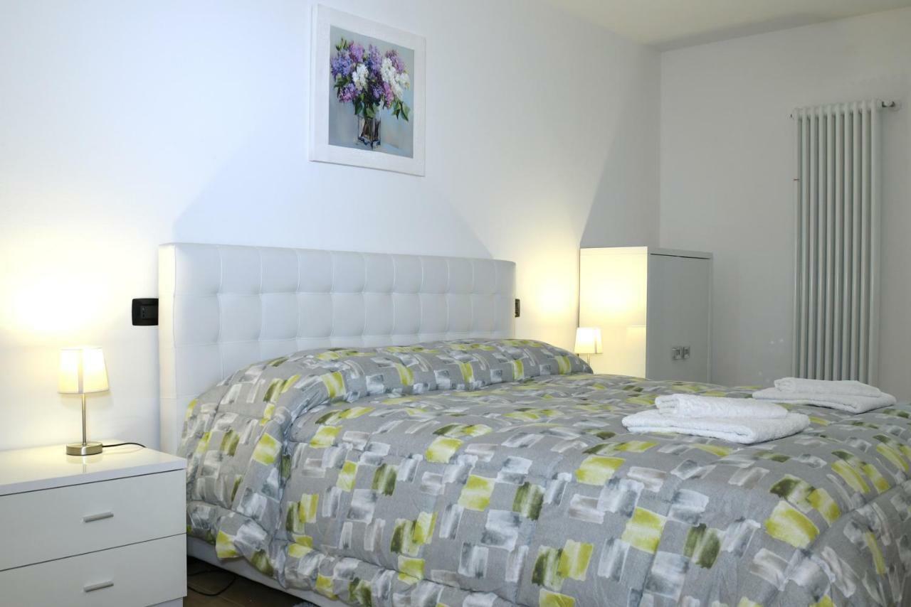 Apartment Gli Ulivi - Tremezzina เตรเมสโซ ภายนอก รูปภาพ